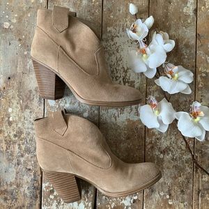 Vince Camuto Leather Hadrien Ankle Booties